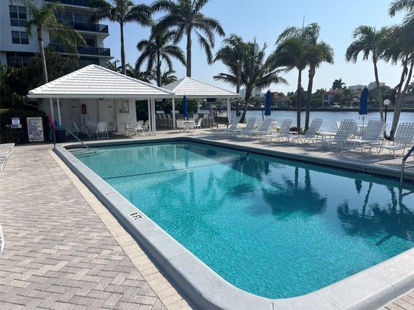 6217 Bay Club Dr 1, Fort Lauderdale FL 33308