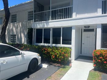 6217 Bay Club Dr