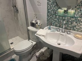 6217 Bay Club Dr 1, Fort Lauderdale FL 33308