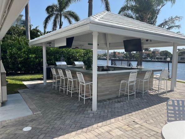 6217 Bay Club Dr 1, Fort Lauderdale FL 33308