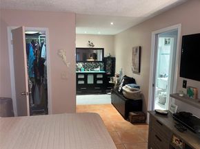6217 Bay Club Dr 1, Fort Lauderdale FL 33308