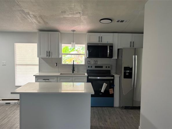 8681 SW 19th St, Davie FL 33324