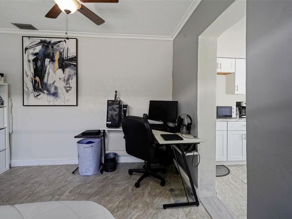 8421 NW 59th Pl, Tamarac FL 33321