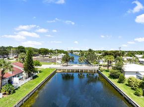 8421 NW 59th Pl, Tamarac FL 33321