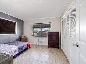 8421 NW 59th Pl, Tamarac FL 33321
