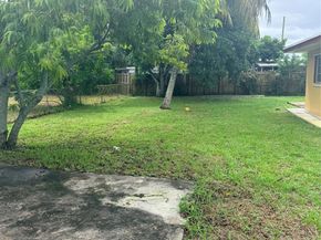 19425 NW 39th Ave, Miami Gardens FL 33055