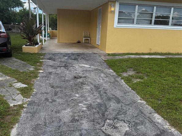19425 NW 39th Ave, Opa Locka FL 33055