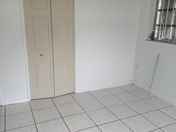 19425 NW 39th Ave, Miami Gardens FL 33055