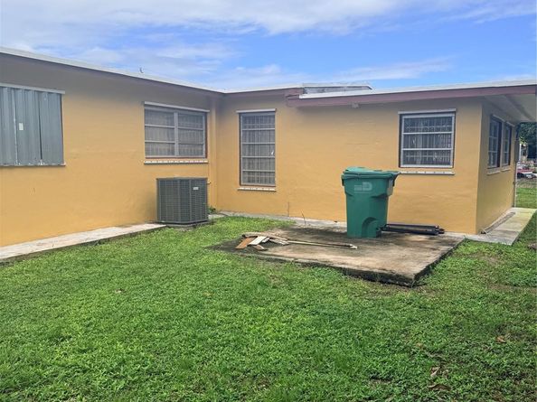 19425 NW 39th Ave, Miami Gardens FL 33055