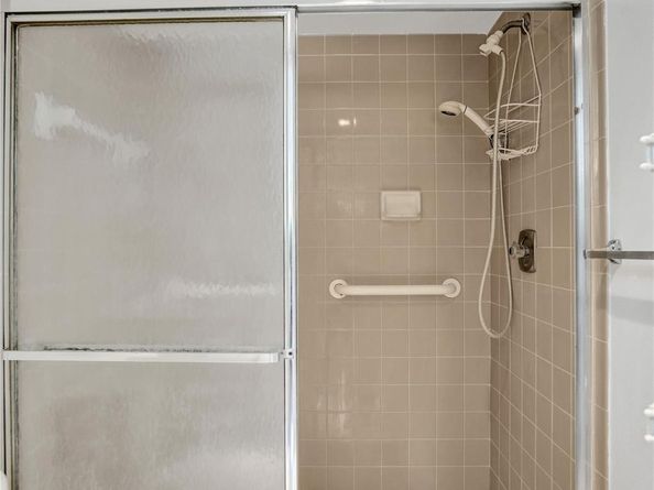 10434 Sunrise Lakes Blvd 202, Sunrise FL 33322