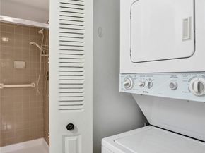 10434 Sunrise Lakes Blvd 202, Sunrise FL 33322