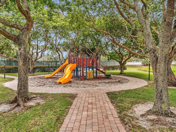 9826 Via Amati, Lake Worth FL 33467