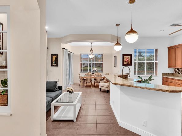 9826 Via Amati, Lake Worth FL 33467