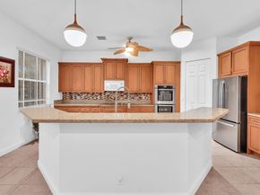 9826 Via Amati, Lake Worth FL 33467