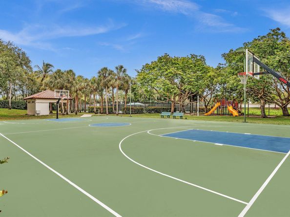 9826 Via Amati, Lake Worth FL 33467