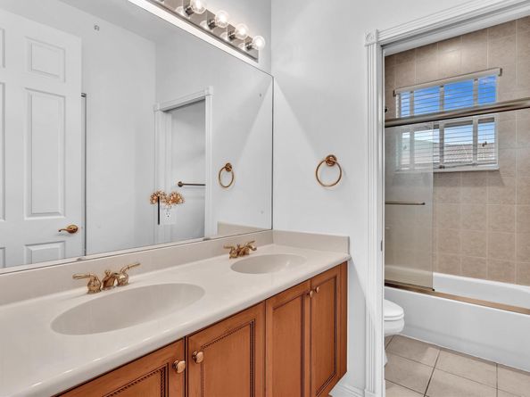9826 Via Amati, Lake Worth FL 33467