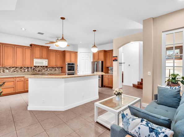 9826 Via Amati, Lake Worth FL 33467