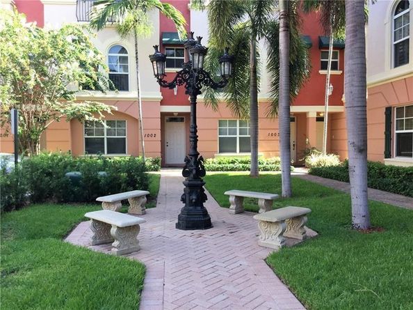 1033 NE 17th Way 1103, Fort Lauderdale FL 33304