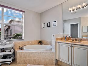 1033 NE 17th Way 1103, Fort Lauderdale FL 33304