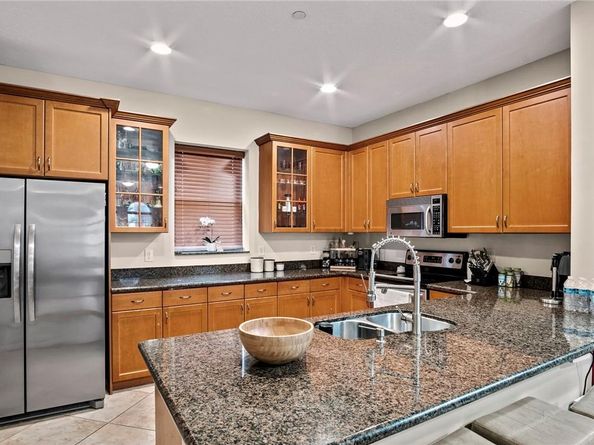 1033 NE 17th Way 1103, Fort Lauderdale FL 33304