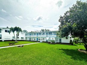 519 Tilford X 519, Deerfield Beach FL 33442