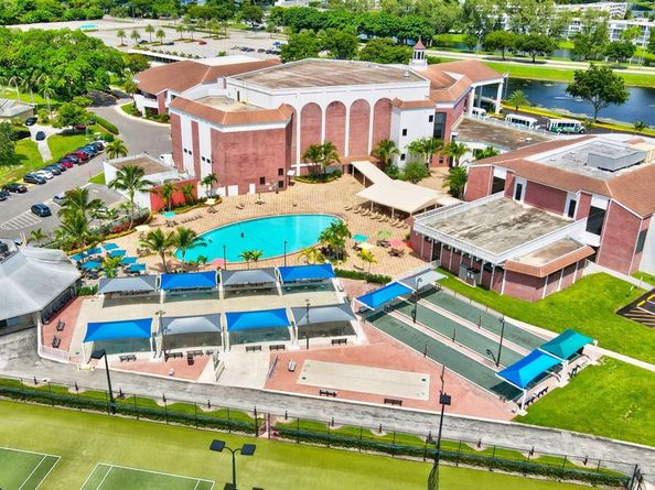 519 Tilford X 519, Deerfield Beach FL 33442
