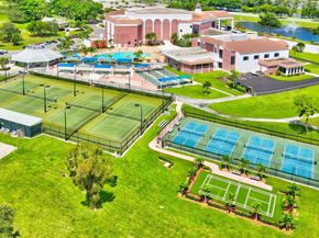 519 Tilford X 519, Deerfield Beach FL 33442