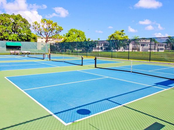 519 Tilford X 519, Deerfield Beach FL 33442
