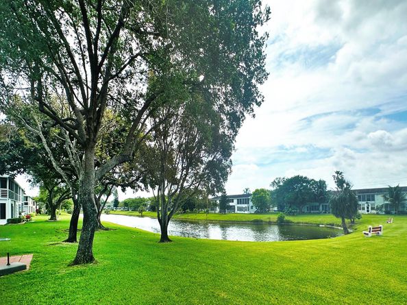 519 Tilford X 519, Deerfield Beach FL 33442