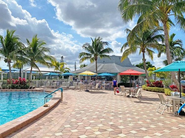 519 Tilford X 519, Deerfield Beach FL 33442