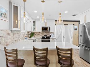 6440 NW 201st Ter, Hialeah FL 33015