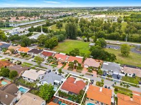 6440 NW 201st Ter, Hialeah FL 33015