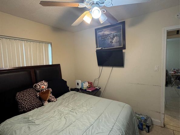 8511 NW 59 street, Tamarac FL 33321