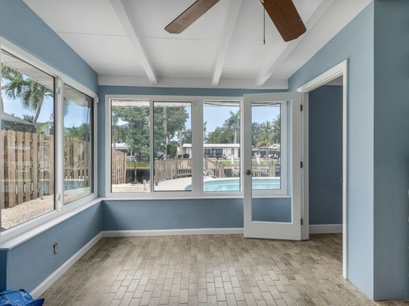 2436 Gulfstream Ln, Fort Lauderdale FL 33312