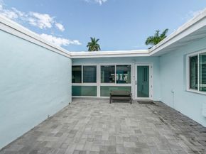 2436 Gulfstream Ln, Fort Lauderdale FL 33312