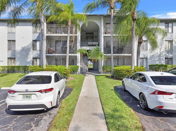 1015 Green Pine Boulevard A1, West Palm Beach FL 33409