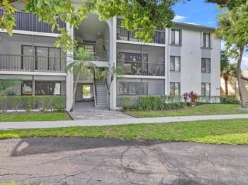 1015 Green Pine Boulevard