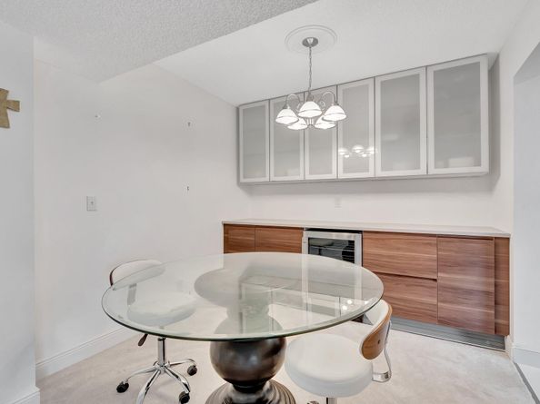 3590 Via Poinciana 205, Lake Worth FL 33467