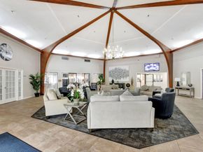 3590 Via Poinciana 205, Lake Worth FL 33467