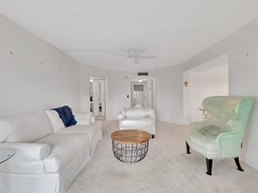 3590 Via Poinciana 205, Lake Worth FL 33467