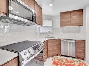 3590 Via Poinciana 205, Lake Worth FL 33467