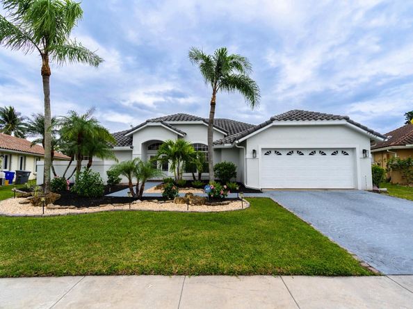 22392 Siesta Key Dr, Boca Raton FL 33428