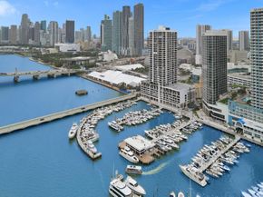 555 NE 15th St T4(704), Miami FL 33132
