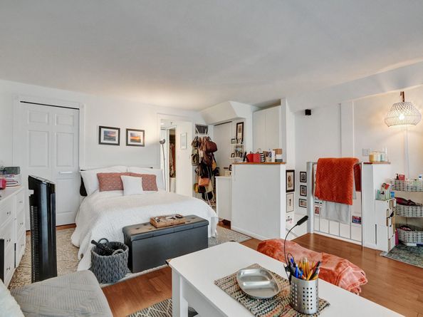 555 NE 15th St T4(704), Miami FL 33132