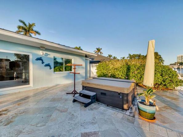 2642 NE 3rd Street, Pompano Beach FL 33062
