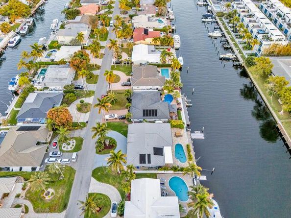2642 NE 3rd Street, Pompano Beach FL 33062