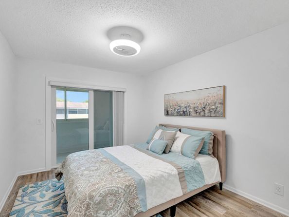 229 Chatham K, West Palm Beach FL 33417