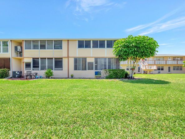 229 Chatham K, West Palm Beach FL 33417