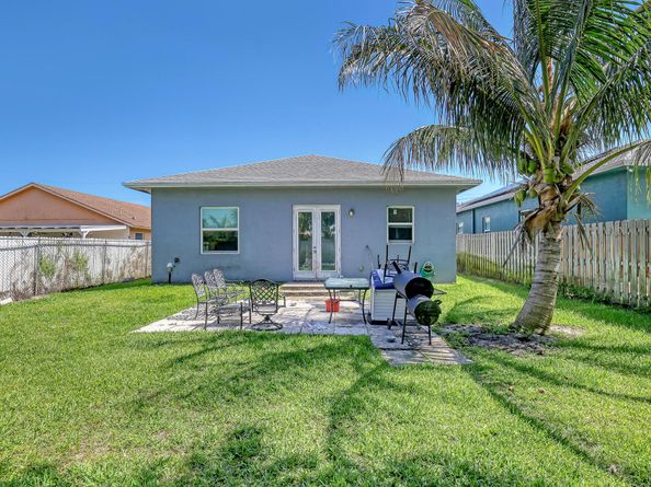 309 NE 11th Avenue, Boynton Beach FL 33435