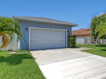 309 NE 11th Avenue